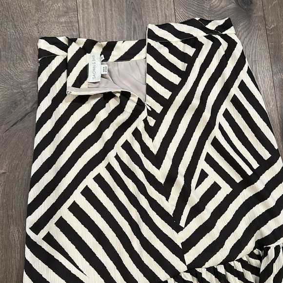 Sachin & Babi Miranda Skirt Chocolate & Ivory Stripe - Picture 8 of 8